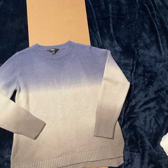 Simply Vera Wang Blue Gray Ombre Sweater, L - Picture 5 of 10